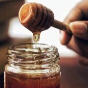 Stuff – Gloriavale company director says policing payment of honey factory workers is not his responsibility