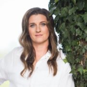 Rosanna Overcomer: Beyond the Gates of Gloriavale
